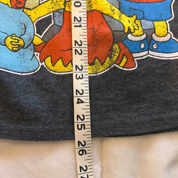 Simpson's Nice, Normal Family t-Shirt. Size S - Picture 5 of 5